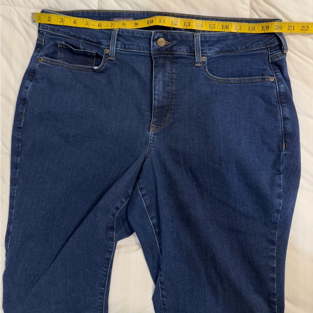 NYPI Women's Marilyn Straight Blue Jeans With Lift Tuck Technology - Picture 6 of 9